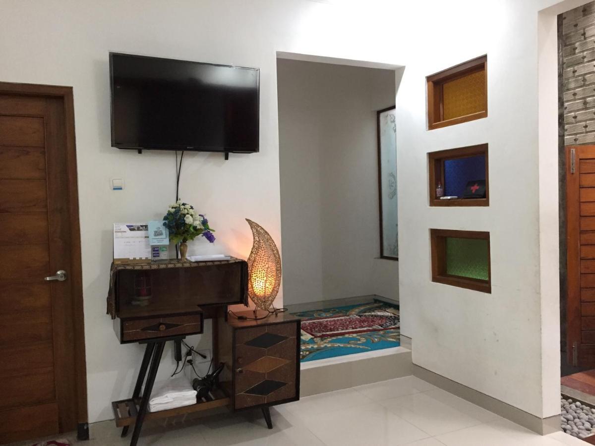 Rengganis Homestay Yogyakarta Bagian luar foto